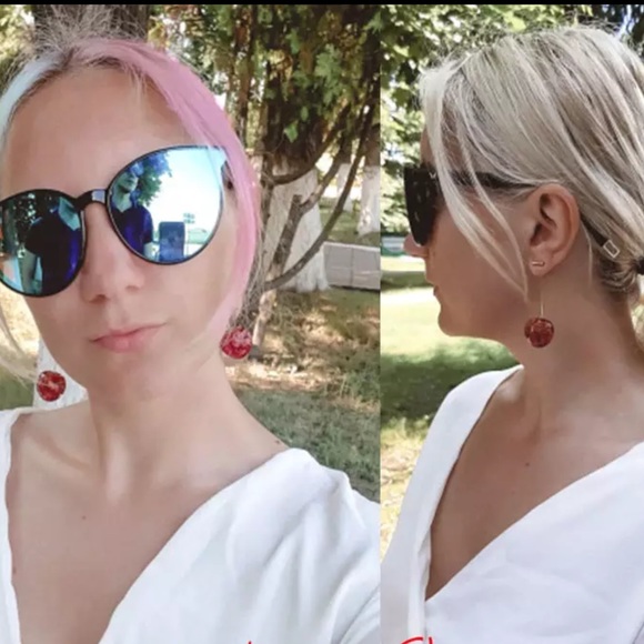 Cherie cherry floral drop earrings magenta fuchsia - Picture 4 of 4